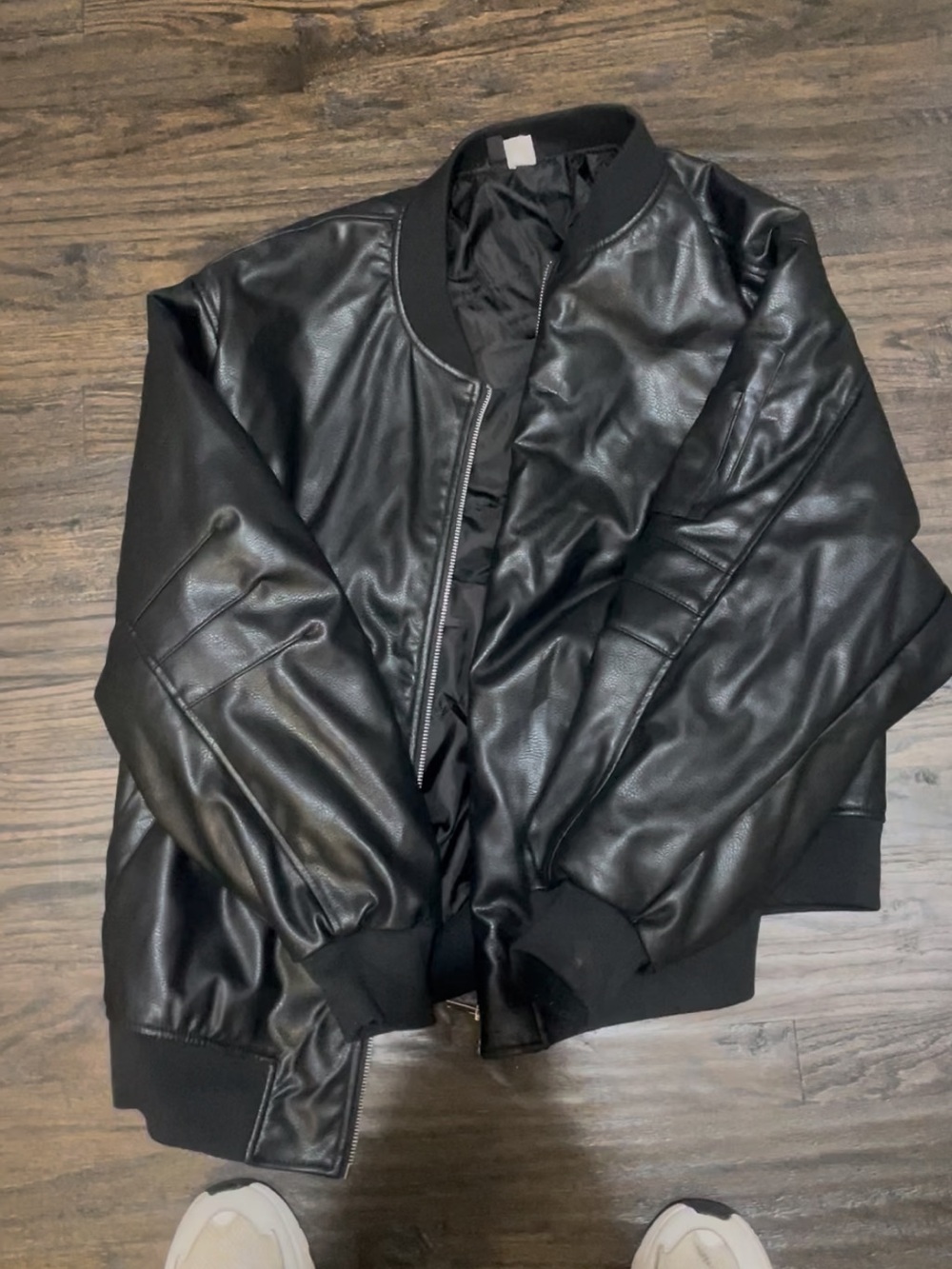 Black Leather Bomber Jacket - Classic Casual Outerwear